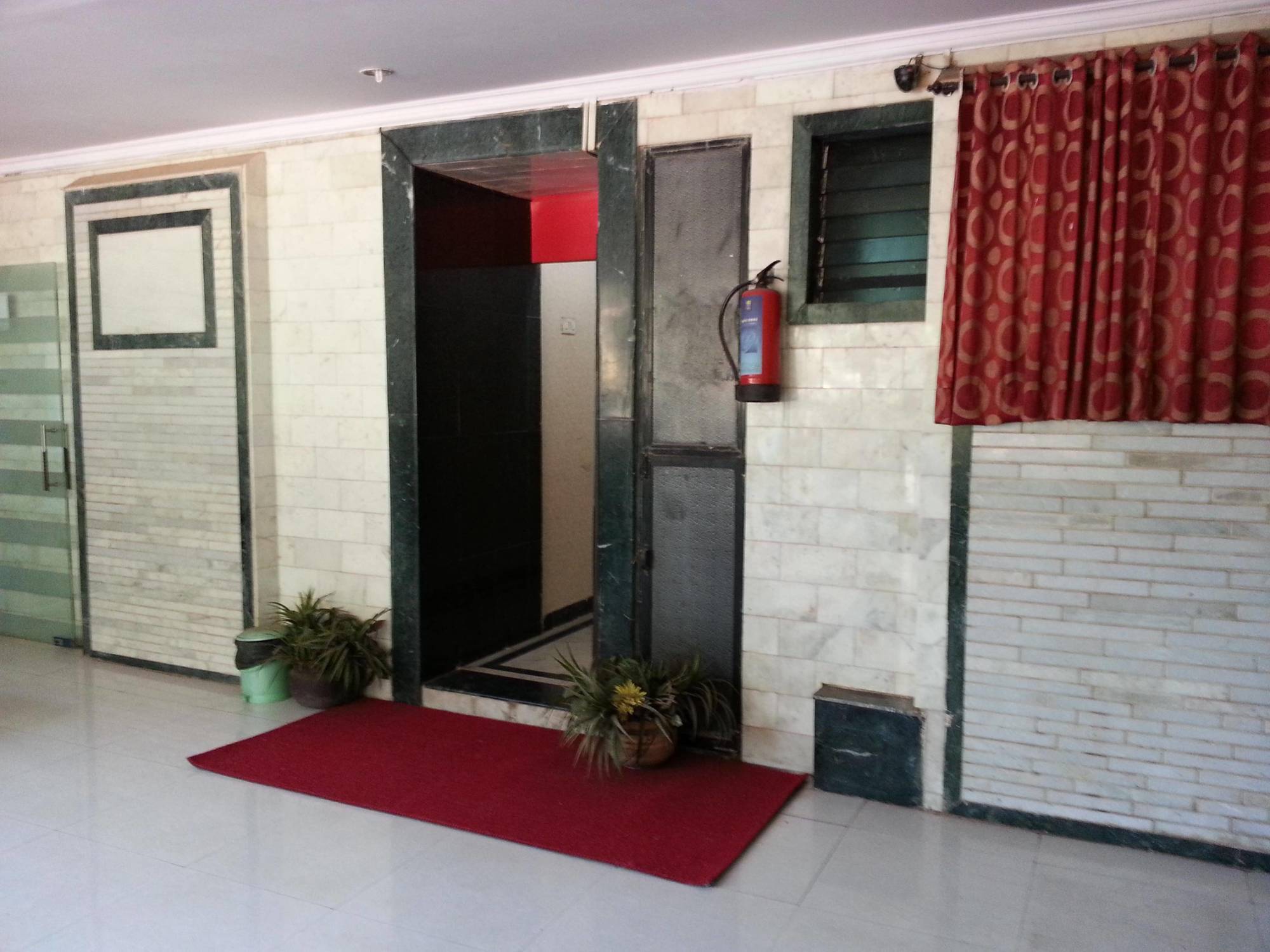 Hotel Sea Sands Mumbai Exterior photo