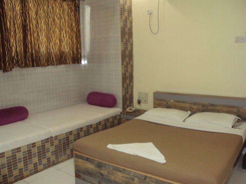 Hotel Sea Sands Mumbai Exterior photo